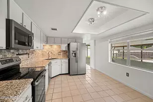 448 Americana Blvd NW, Palm Bay, FL 32907 - Photo 10
