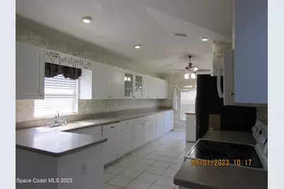 2710 Bradfordt Drive, Melbourne, FL 32904 - Photo 4