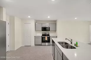 436 Wimpole Ln SW, Palm Bay, FL 32908 - Photo 6