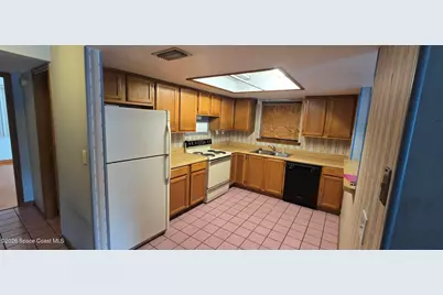 8644 N Atlantic Avenue, Cape Canaveral, FL 32920 - Photo 4
