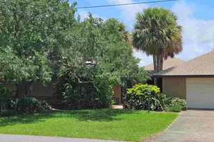 425 Arrowhead Ln, Melbourne Beach, FL 32951 - Photo 1