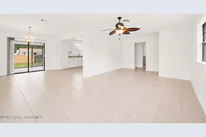 901 Grandeur Street SE, Palm Bay, FL 32909 - Photo 8