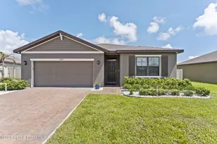 7284 Topaz Dr, Grant-Valkaria, FL 32949 - Photo 1