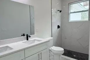 526 Oleander Ln NW, Palm Bay, FL 32907 - Photo 12