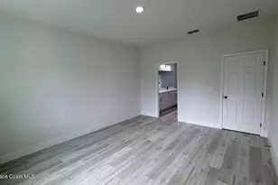 526 Oleander Ln NW, Palm Bay, FL 32907 - Photo 10