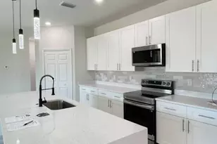 526 Oleander Ln NW, Palm Bay, FL 32907 - Photo 8