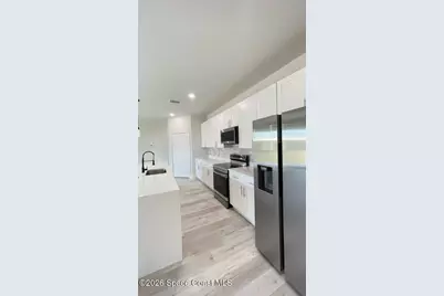 526 Oleander Lane NW, Palm Bay, FL 32907 - Photo 4