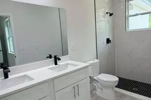 526 Oleander Ln NW, Palm Bay, FL 32907 - Photo 10