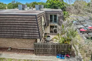 3913 Vista Oaks Cir NE, Palm Bay, FL 32905 - Photo 4