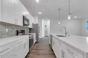 263 Trilby Rd SW, Palm Bay, FL 32908 - Photo 10