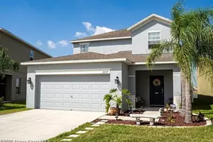 2217 Richwood Pike Dr, Ruskin, FL 33570 - Photo 1