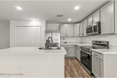 271 Wendover Road SW, Palm Bay, FL 32908 - Photo 6