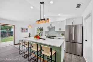 1569 Hayworth Cir NW, Palm Bay, FL 32907 - Photo 4