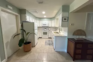 275 S 4th St, Cocoa Beach, FL 32931 - Photo 6