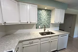 275 S 4th St, Cocoa Beach, FL 32931 - Photo 8