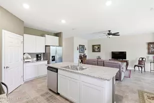 728 Acadia Ct SE, Palm Bay, FL 32909 - Photo 6