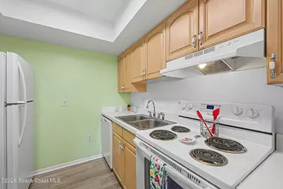 1011 S Miramar Avenue #Unt6, Indialantic, FL 32903 - Photo 18