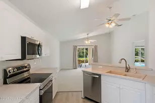 4217 Mt Carmel Ln, Melbourne, FL 32901 - Photo 6
