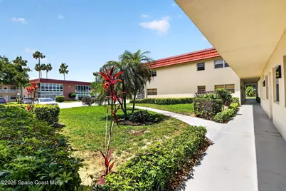 19 Pine Arbor Lane #107, Vero Beach, FL 32962 - Photo 4