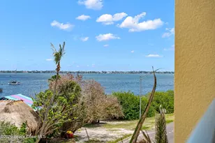 1437 Pineapple Ave, Melbourne, FL 32935 - Photo 2