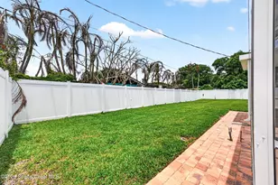 935 Samar Rd, Cocoa Beach, FL 32931 - Photo 20