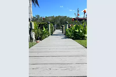 310 Kent Drive, Cocoa Beach, FL 32931 - Photo 10