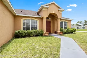 1406 Martinez St SE, Palm Bay, FL 32909 - Photo 2