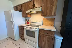 9020 York Ln, West Melbourne, FL 32904 - Photo 6