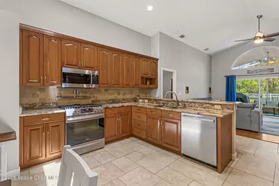 3270 Brentwood Lane, Melbourne, FL 32934 - Photo 14