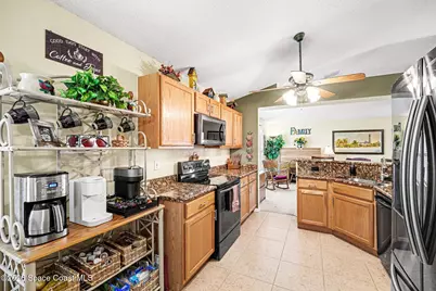 4670 Blackmore Court, Melbourne, FL 32934 - Photo 10