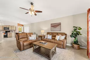 992 Shaw Cir, Melbourne, FL 32940 - Photo 8
