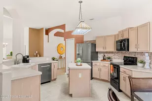 992 Shaw Cir, Melbourne, FL 32940 - Photo 14