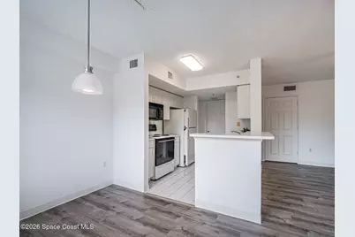 1670 N 42nd Circle #203, Vero Beach, FL 32967 - Photo 12