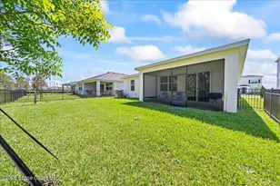 1731 Marigold Trl NW, Palm Bay, FL 32907 - Photo 4