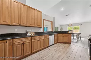 897 Hunters Creek Dr, Melbourne, FL 32904 - Photo 14