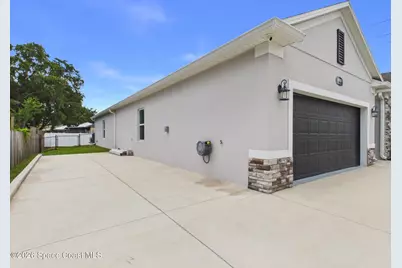 892 Genesee Avenue, Sebastian, FL 32958 - Photo 2