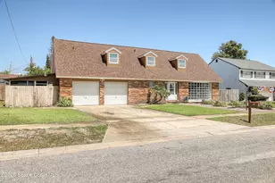 565 Ora Dell Ave, Titusville, FL 32796 - Photo 2