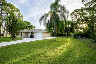 986 Piedmont Ave NE, Palm Bay, FL 32907 - Photo 2