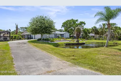 6145 Brabrook Avenue, Grant-Valkaria, FL 32949 - Photo 10