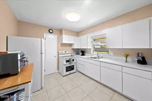 475 Coral Dr, Melbourne, FL 32935 - Photo 8
