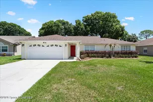 816 Hunters Creek Dr, Melbourne, FL 32904 - Photo 2
