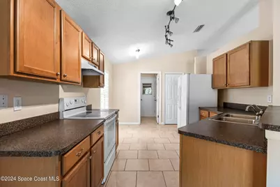 4800 Manchester Drive, Rockledge, FL 32955 - Photo 10