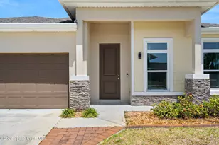 1052 Corbin Cir SW, Palm Bay, FL 32908 - Photo 4