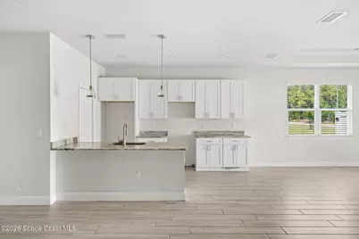 1052 Corbin Circle SW, Palm Bay, FL 32908 - Photo 6