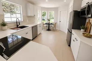5745 King James Ave, Leesburg, FL 34748 - Photo 4