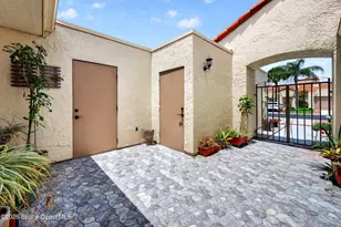 733 Green Valley Ln, Melbourne, FL 32940 - Photo 4