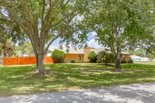 460 Neptune Dr NE, Palm Bay, FL 32907 - Photo 8
