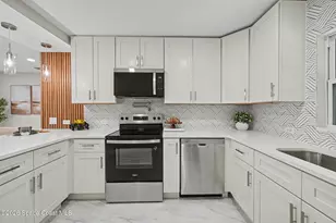 352 Vesta Cir, Melbourne, FL 32901 - Photo 6