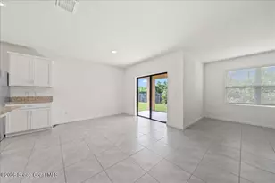 6485 Topaz Dr, Grant-Valkaria, FL 32949 - Photo 10
