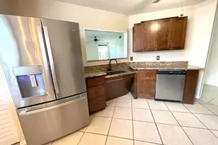 718 Pine Island Dr, Melbourne, FL 32940 - Photo 18